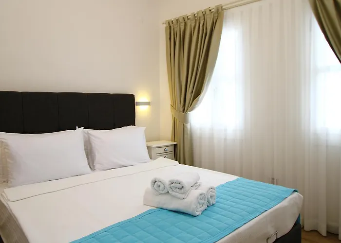 Kale Tas * Чешме