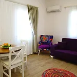 Апартаменти Kale Tas Чешме