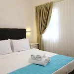 Kale Tas * Cesme